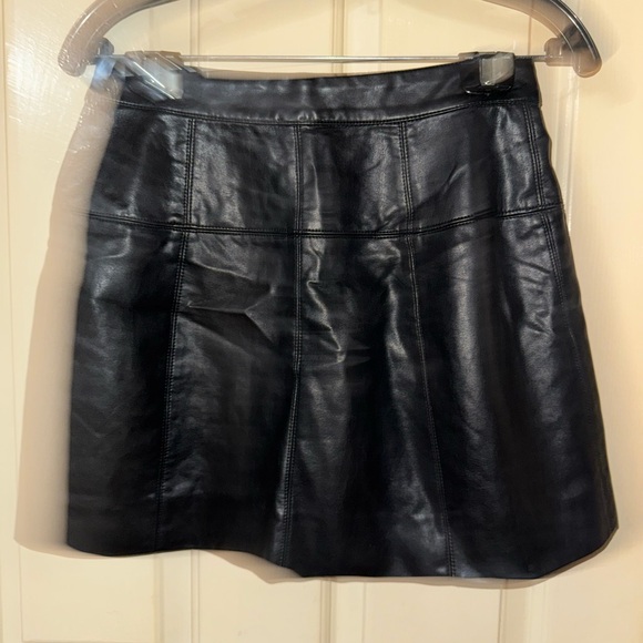 FREE PEOPLE UNWORN pleather skirt - Picture 3 of 3